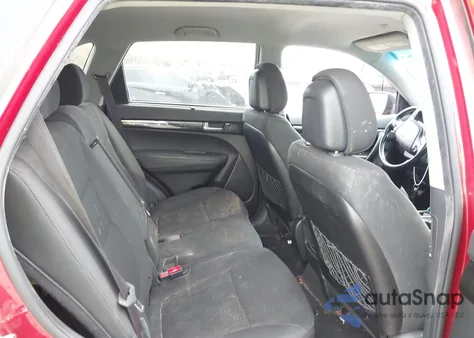 2014 Kia Sorento Lx z USA, uszkodzony, nr VIN 5XYKT3A63EG445385